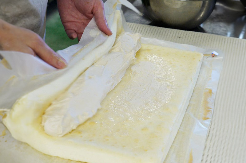 ほわいとぱりろーる製造工程