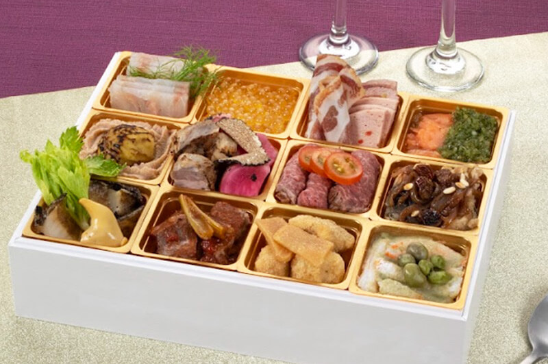 アルケおせち1段イメージ1　白重箱