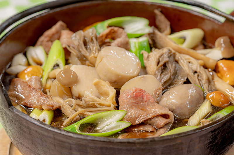 山形牛いも煮鍋メイン