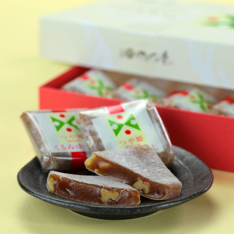 つや姫くるみゆべし 山形県産つや姫の米粉を使用くるみ入りゆべし｜清川屋